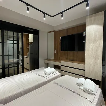 By Foot - Charm Appartement *